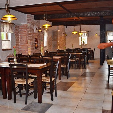 Granarollo Penzion Pizzeria Mlynany Luaran gambar