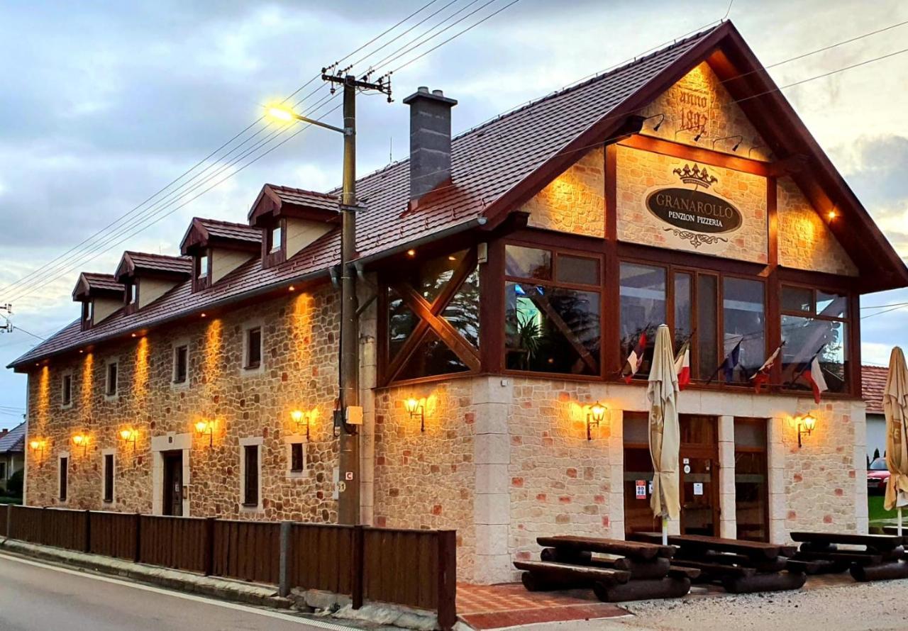 Granarollo Penzion Pizzeria Mlynany Luaran gambar